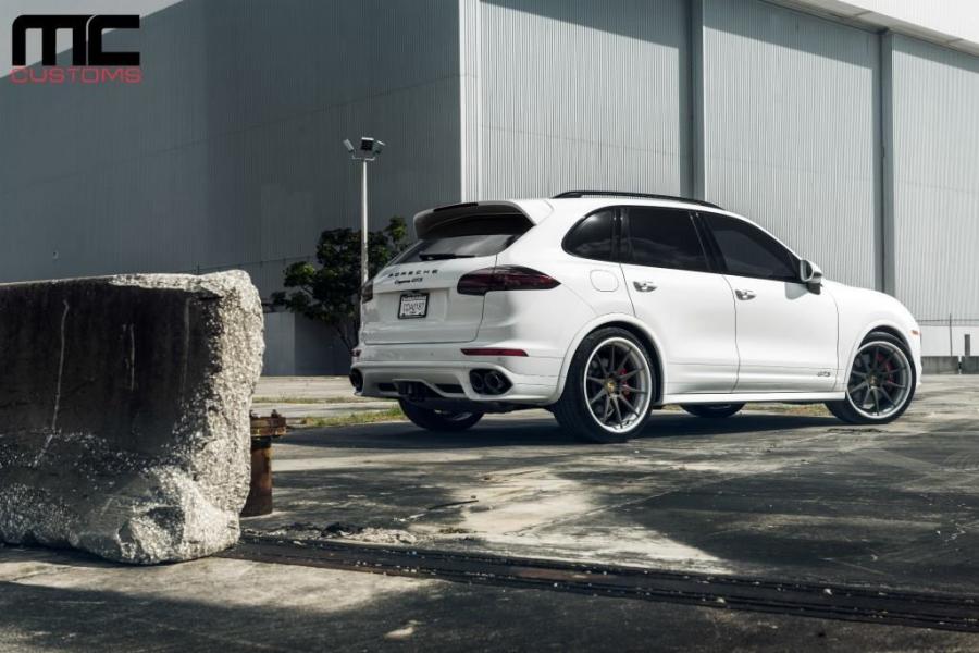  Porsche Cayenne GTS by MC Customs 2018 года  (фото 6 из 9)
